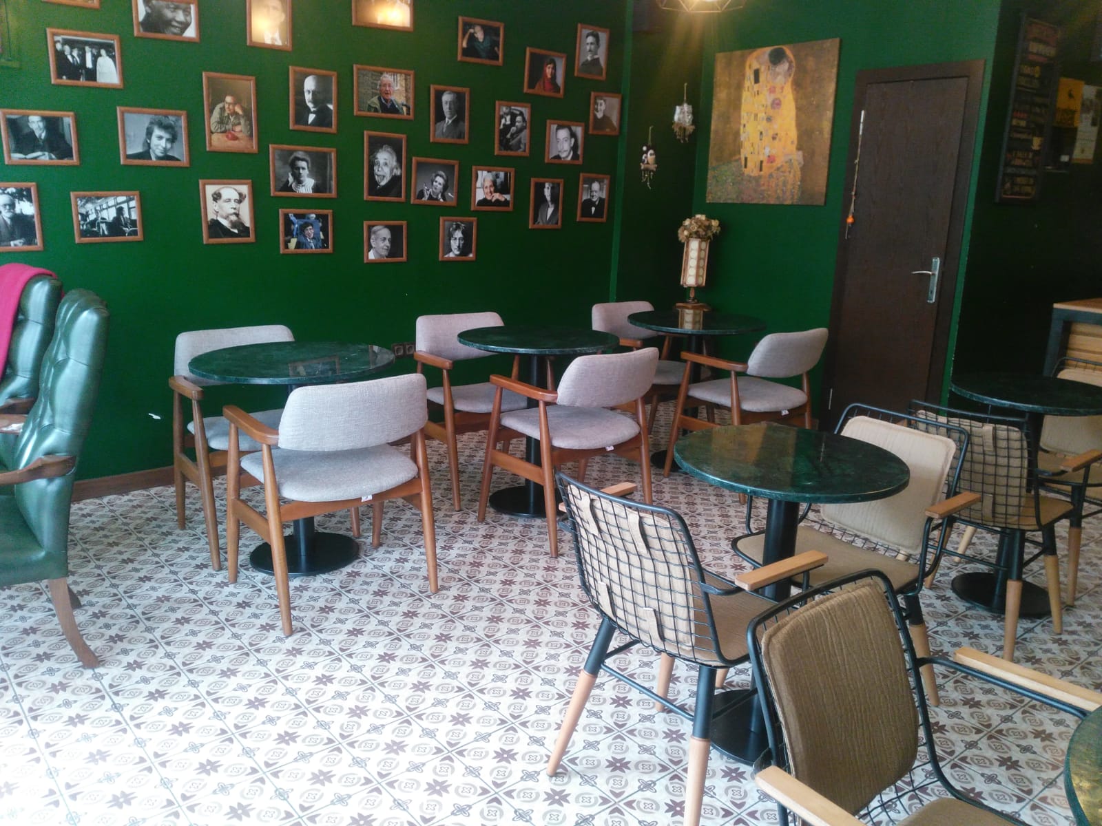Cafes, Restaurants